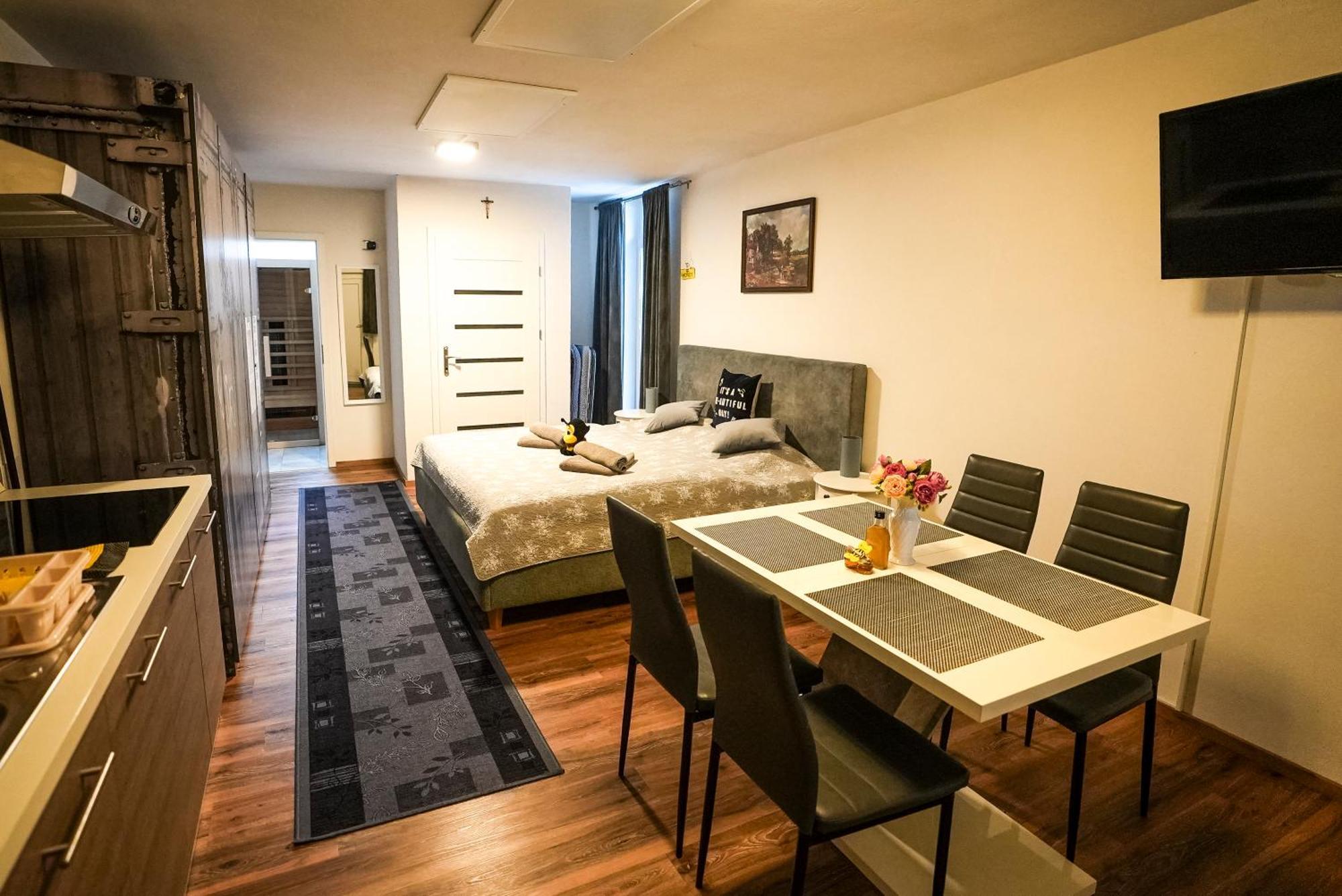 Honey Apartment Lendava Exterior photo